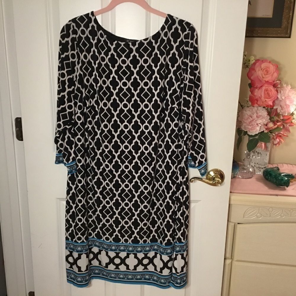 NWOT. Women’s 2X Dress INC Int’l Concepts Navy & White Geometric
